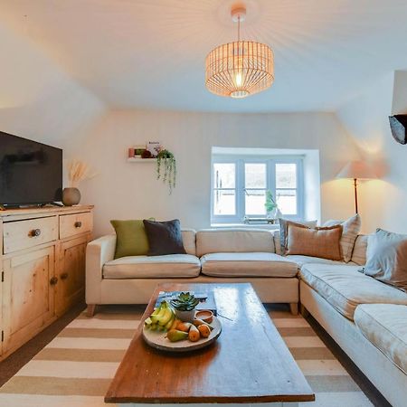 The Nook, Newly Available Relaxed 2 Bed, Cotswolds Lägenhet South Cerney Exteriör bild